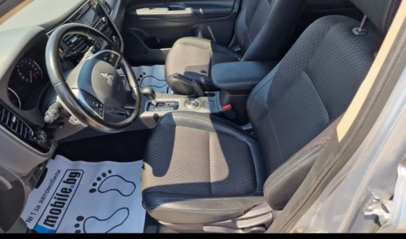 Mitsubishi Outlander 2.2 DID AWD, снимка 10 - Автомобили и джипове - 43193720