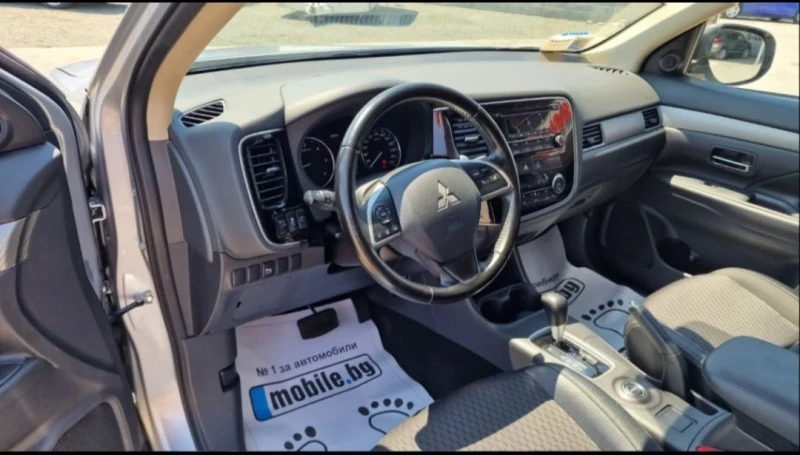 Mitsubishi Outlander 2.2 DID AWD, снимка 8 - Автомобили и джипове - 43193720