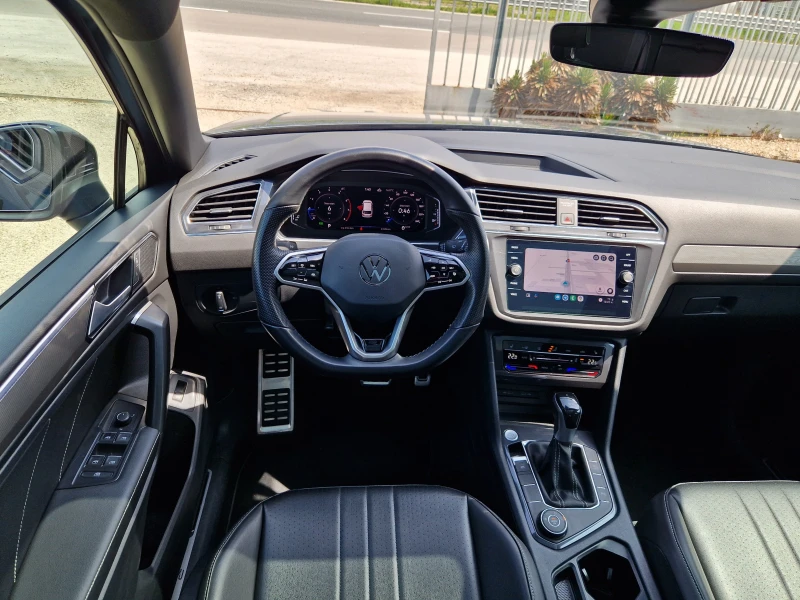 VW Tiguan 2.0 TSI* R-LINE-Black edition* * Allspace* 4MOTION, снимка 9 - Автомобили и джипове - 50034509