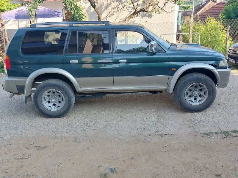 Mitsubishi Pajero sport, снимка 2 - Автомобили и джипове - 52015242