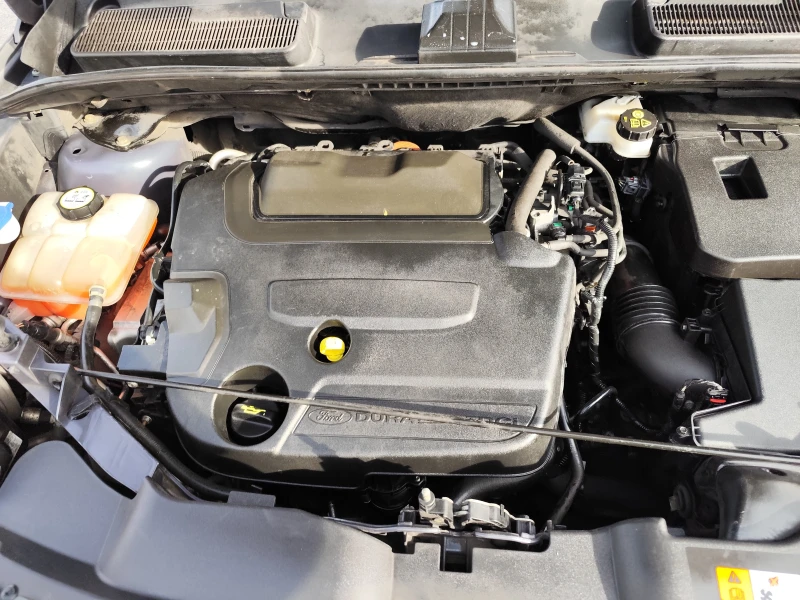 Ford Kuga 2.0TDCi АВТОМАТИК* ЕURO5A КОЖА* ПОДГРЕВ* 4X4* FUL, снимка 15 - Автомобили и джипове - 52534953