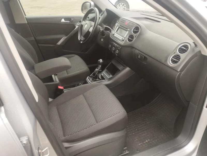 VW Tiguan 2000к 140к 4x4, снимка 11 - Автомобили и джипове - 52789987