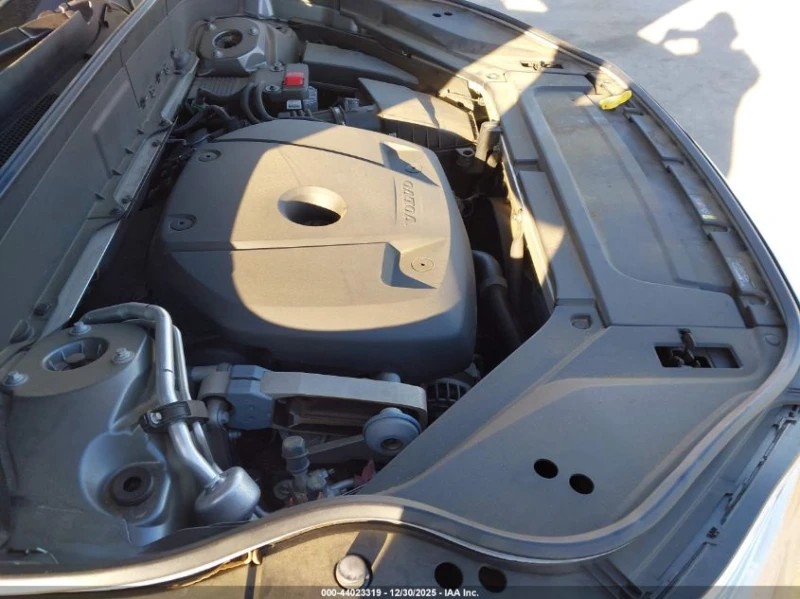 Volvo Xc90 2l T6 Momentum 7 Passenger, снимка 10 - Автомобили и джипове - 53502229