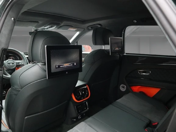 Bentley Bentayga S Hybrid = NEW = Black Edition Гаранция, снимка 15 - Автомобили и джипове - 52883511
