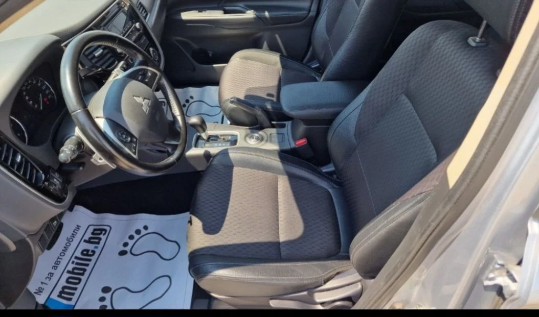 Mitsubishi Outlander 2.2 DID AWD - изображение 10