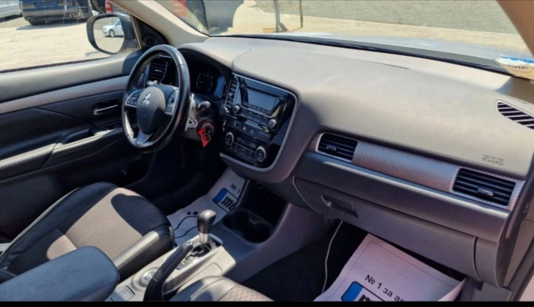 Mitsubishi Outlander 2.2 DID AWD - изображение 9