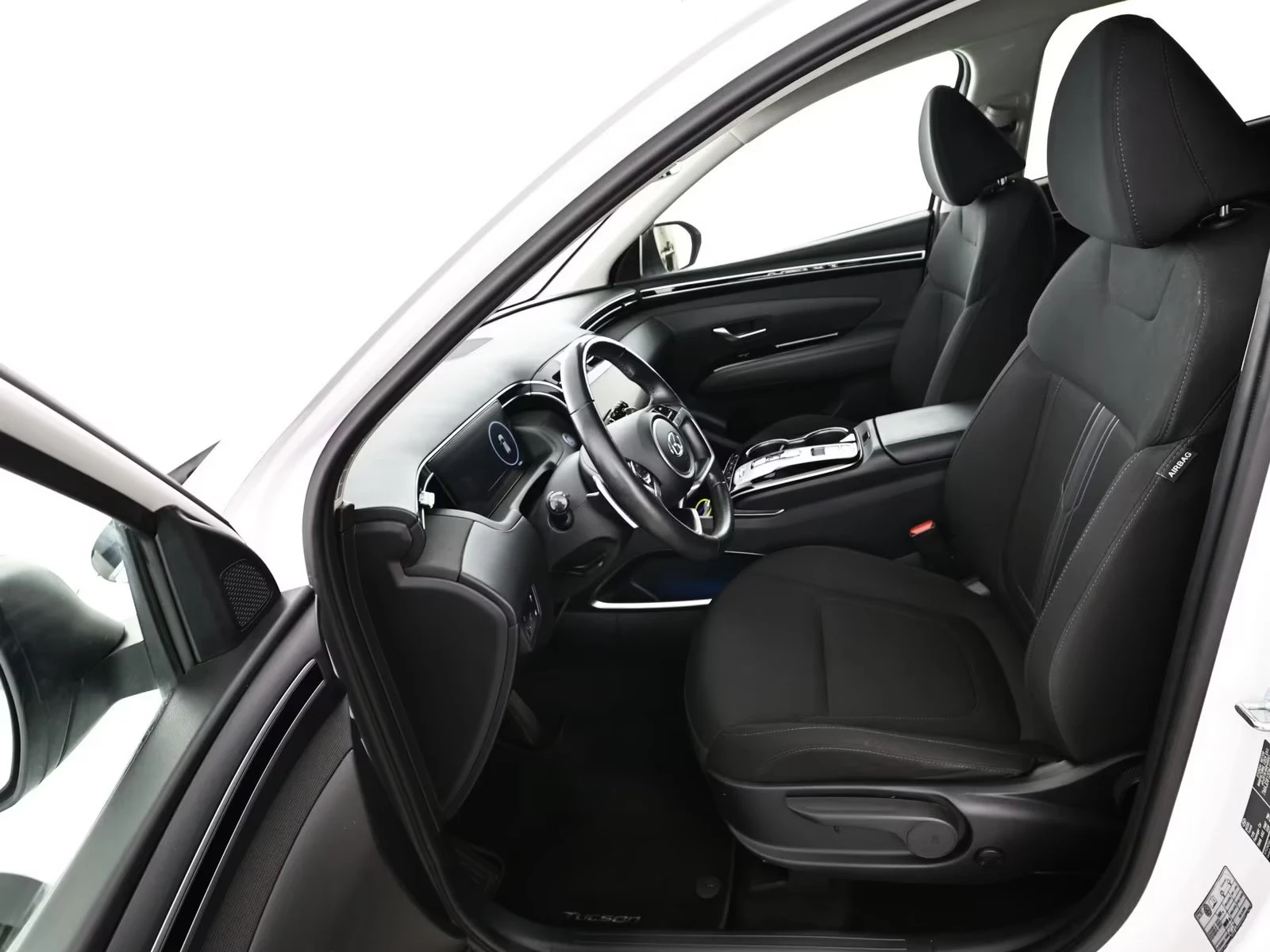 Hyundai Tucson 1.6/TREND/265HP/4WD/CARPLAY/CAM/KLESS/LED/835f - изображение 6