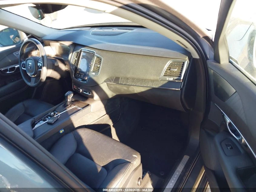 Volvo Xc90 2l T6 Momentum 7 Passenger - изображение 5