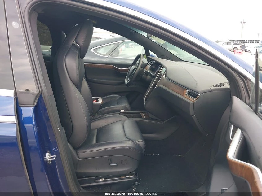 Tesla Model X 100D/75D/90D, снимка 5 - Автомобили и джипове - 56525941