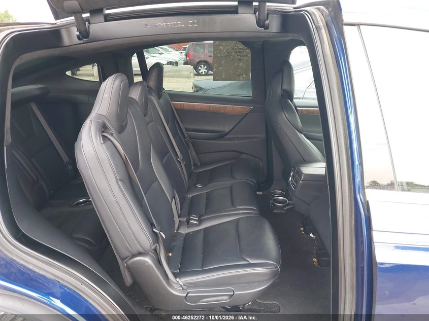 Tesla Model X 100D/75D/90D, снимка 8 - Автомобили и джипове - 56525941