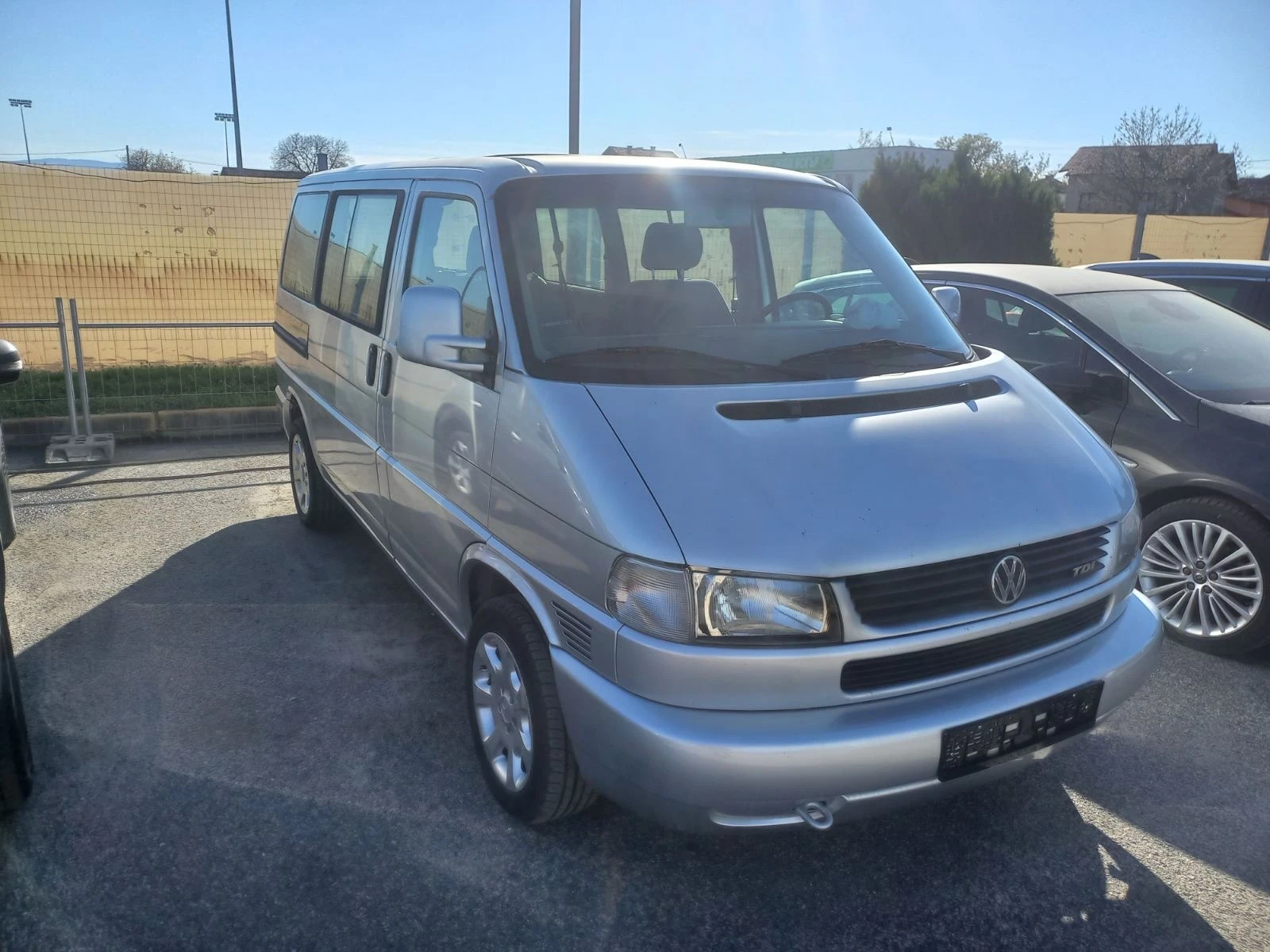 VW Transporter T4 -2.4TDi - изображение 3