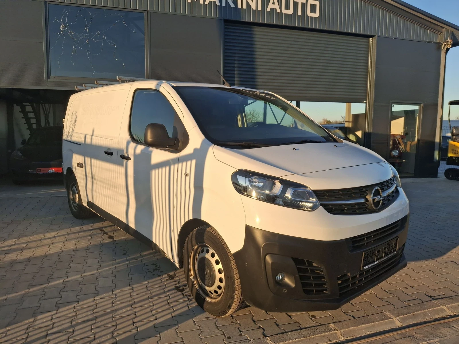 Opel Vivaro 2.0CDTI euro6 Kamera Koja FUll | Mobile.bg   3