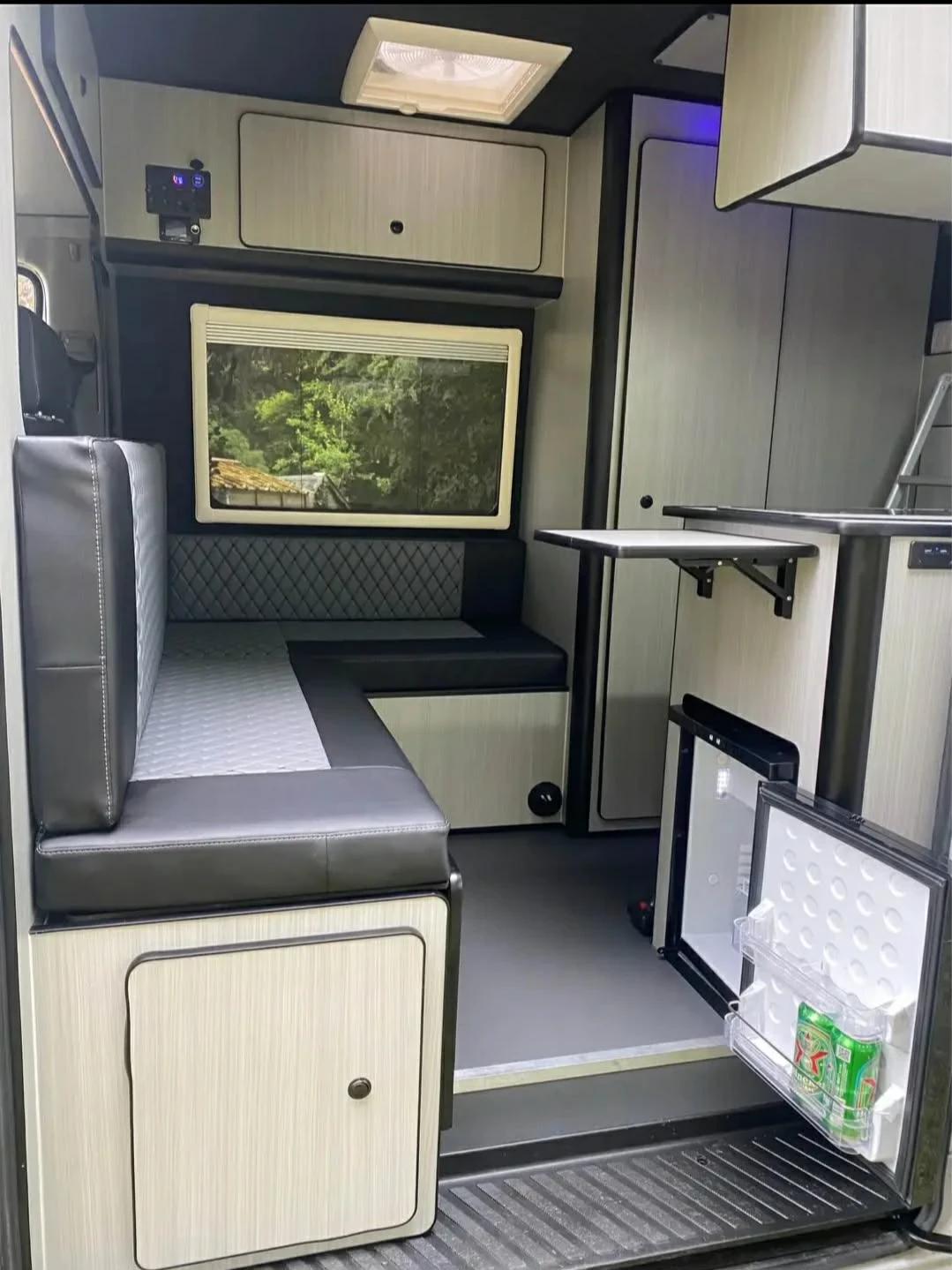 Mercedes-Benz 313 Кемпер за съзтезания , снимка 9 - Бусове и автобуси - 54439849