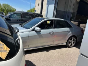 Mercedes-Benz E 350 АМГ ПАКЕТ/КОЖА/ПОДГРЕВ/ПАМЕТ/CARFAX/ФИНАНСИРАНЕ, снимка 3