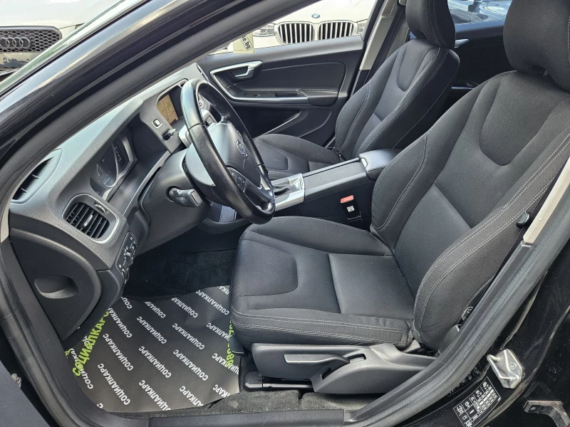 Volvo V60 Facelift , снимка 8 - Автомобили и джипове - 46389353