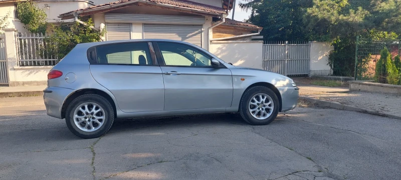 Alfa Romeo 147, снимка 8 - Автомобили и джипове - 47448137