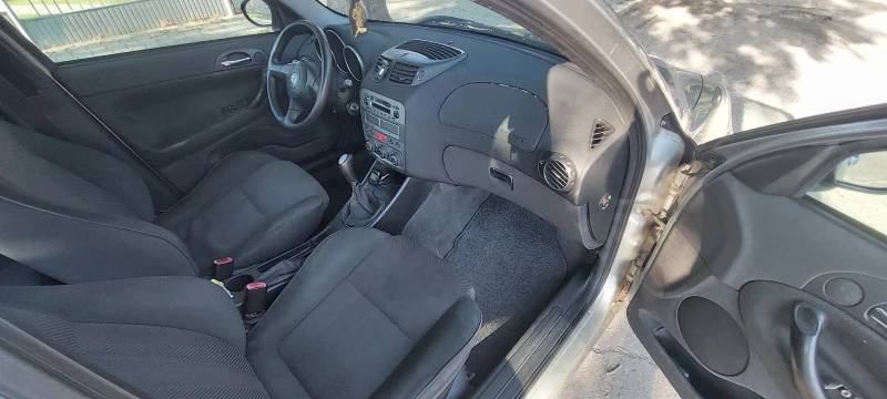 Alfa Romeo 147, снимка 16 - Автомобили и джипове - 47448137