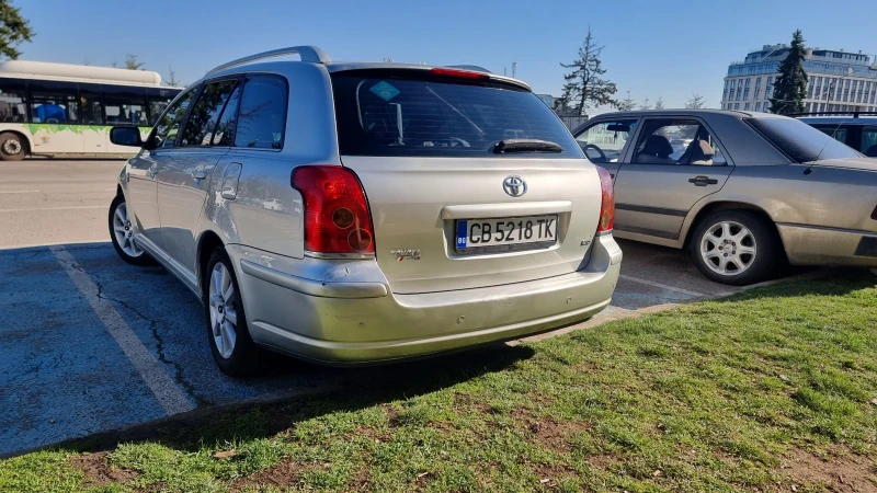 Toyota Avensis 2.0 D4D, снимка 8 - Автомобили и джипове - 49583310