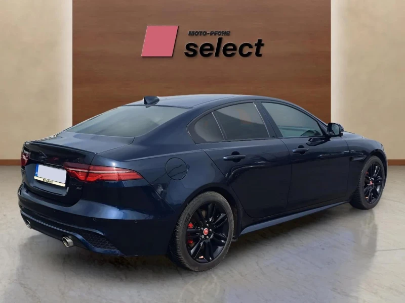 Jaguar XE 2.0 i, снимка 5 - Автомобили и джипове - 49924766
