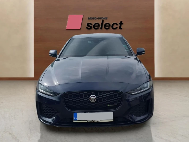 Jaguar XE 2.0 i, снимка 2 - Автомобили и джипове - 49924766