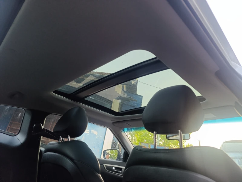 Hyundai Veloster  1.6 GDI кожа, навигация , снимка 12 - Автомобили и джипове - 50553676