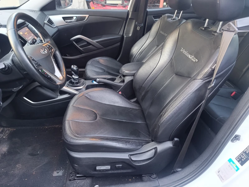 Hyundai Veloster  1.6 GDI кожа, навигация , снимка 6 - Автомобили и джипове - 50553676