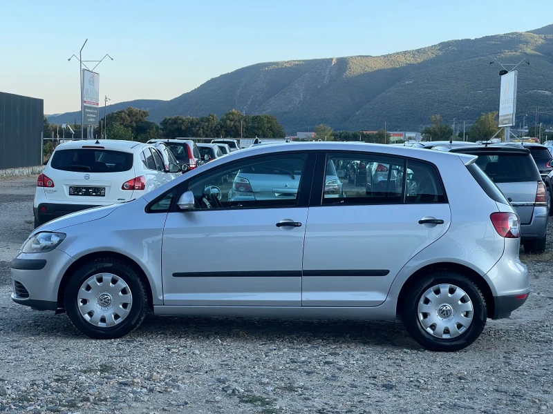VW Golf Plus 1.4i-75к.с./Климатик/ 138 000км/ Топ състояние, снимка 3 - Автомобили и джипове - 51737031