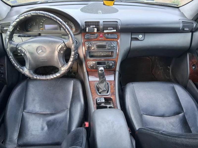 Mercedes-Benz C 220 C220 Дизел, снимка 10 - Автомобили и джипове - 52664737