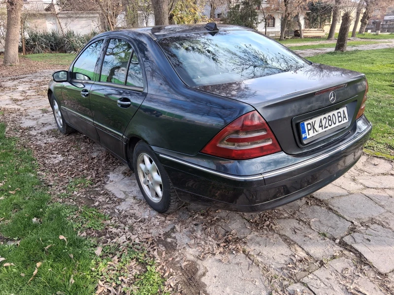 Mercedes-Benz C 220 C220 Дизел, снимка 7 - Автомобили и джипове - 52664737
