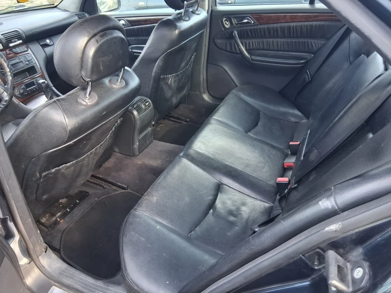 Mercedes-Benz C 220 C220 Дизел, снимка 11 - Автомобили и джипове - 52664737