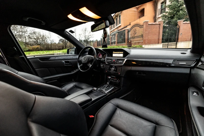 Mercedes-Benz E 250 AMG/Avantgarde, снимка 13 - Автомобили и джипове - 52894885