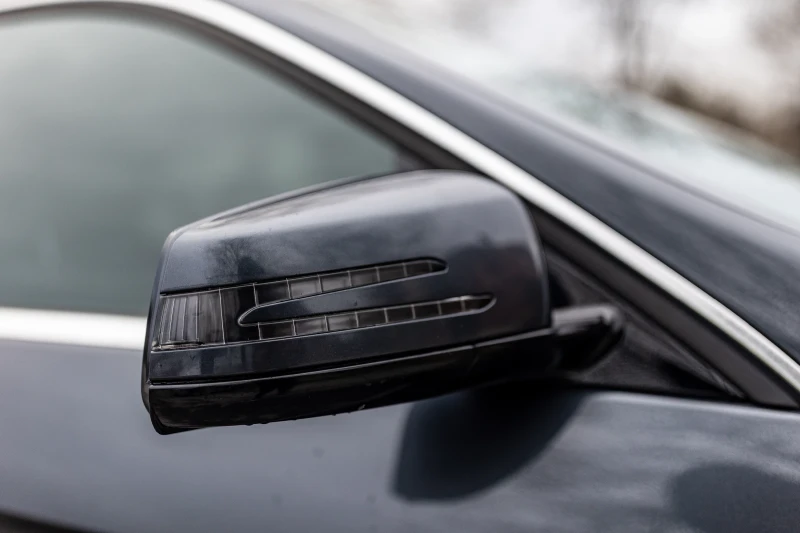 Mercedes-Benz E 250 AMG/Avantgarde, снимка 14 - Автомобили и джипове - 52894885