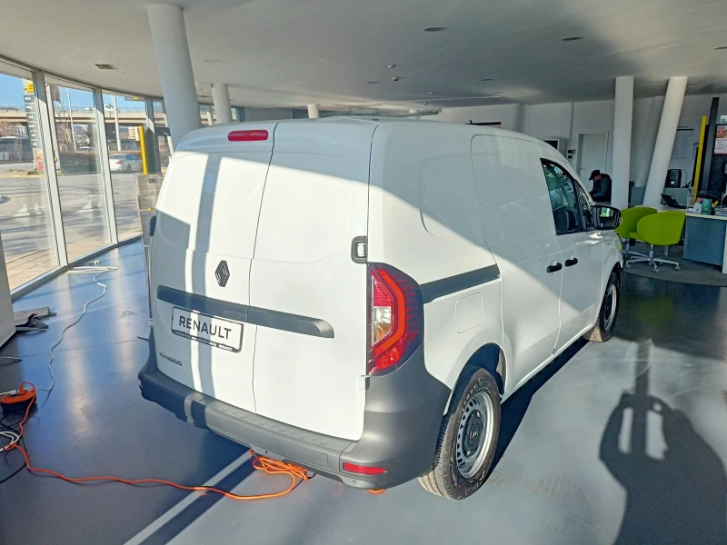Renault Kangoo 1900Евро за получаване, 1.5DCi 1+ 1м - Чисто нов!, снимка 4 - Автомобили и джипове - 53072897
