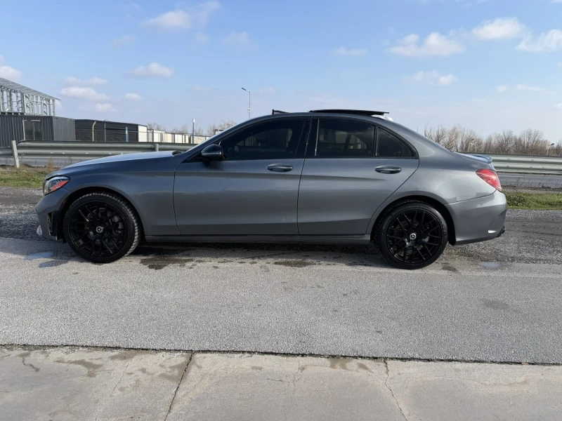 Mercedes-Benz C 300  Facelift/ 4MATIC/ Панорама/ AMG/ full black, снимка 6 - Автомобили и джипове - 53208562