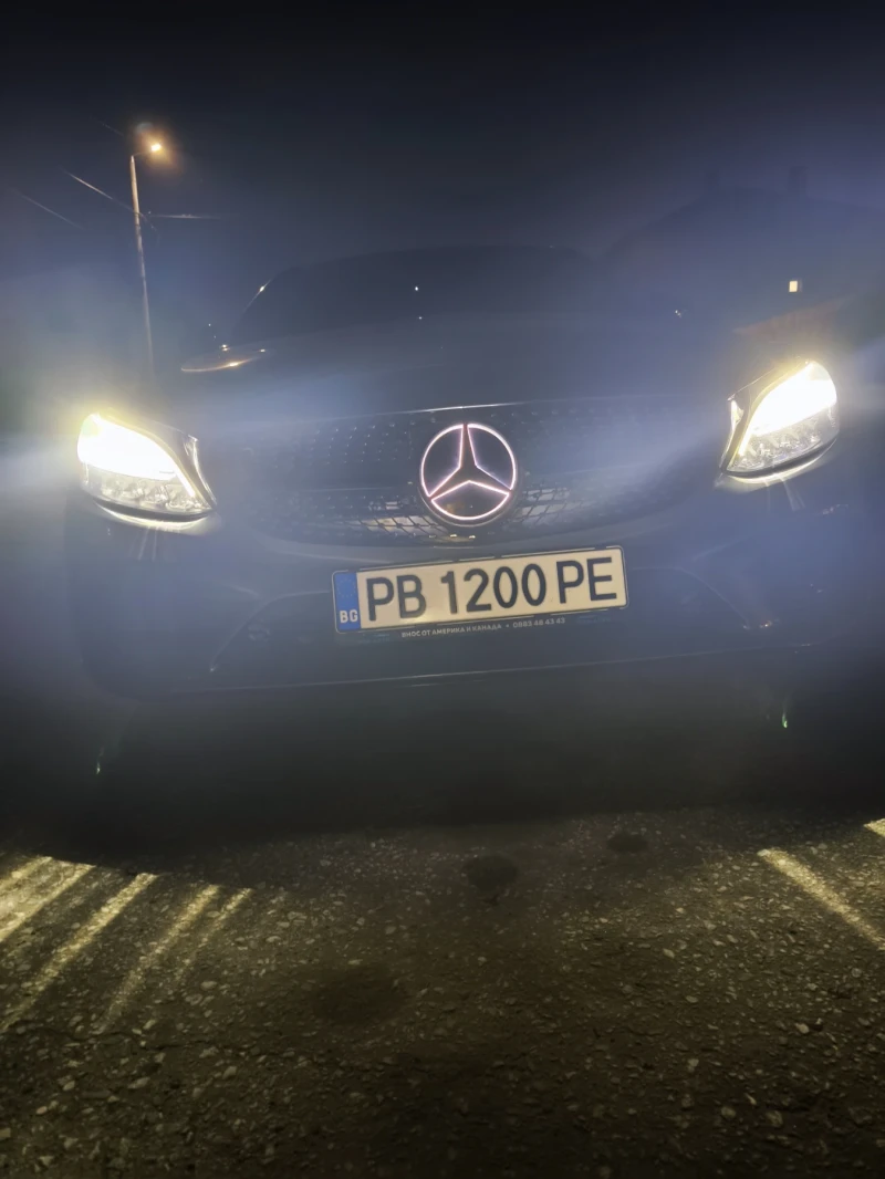 Mercedes-Benz C 300  Facelift/ 4MATIC/ Панорама/ AMG/ full black, снимка 7 - Автомобили и джипове - 53208562