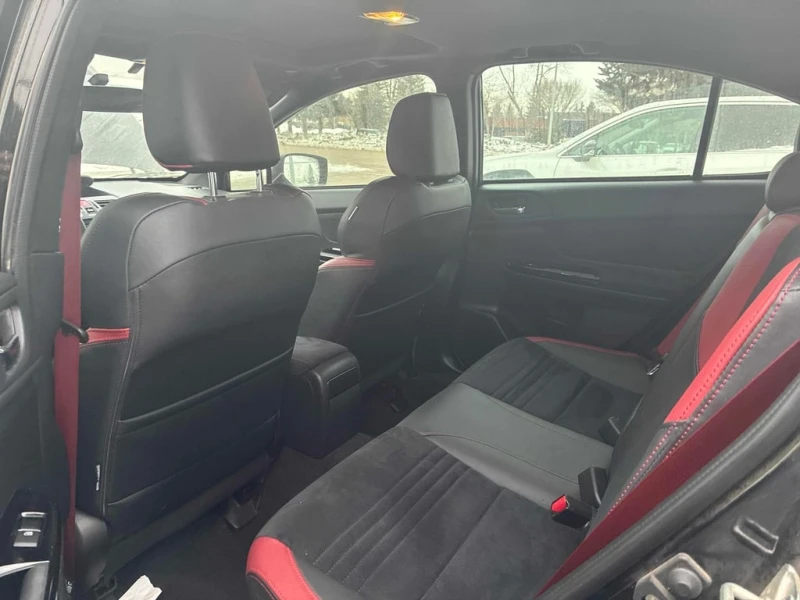 Subaru WRX * STI Sport tech * CARFAX * БЕЗ ПЪРВОНАЧАЛНА ВНОСК, снимка 12 - Автомобили и джипове - 53271312