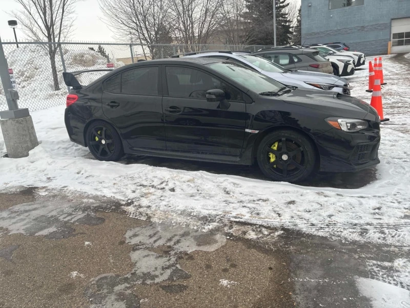 Subaru WRX * STI Sport tech * CARFAX * БЕЗ ПЪРВОНАЧАЛНА ВНОСК, снимка 3 - Автомобили и джипове - 53271312
