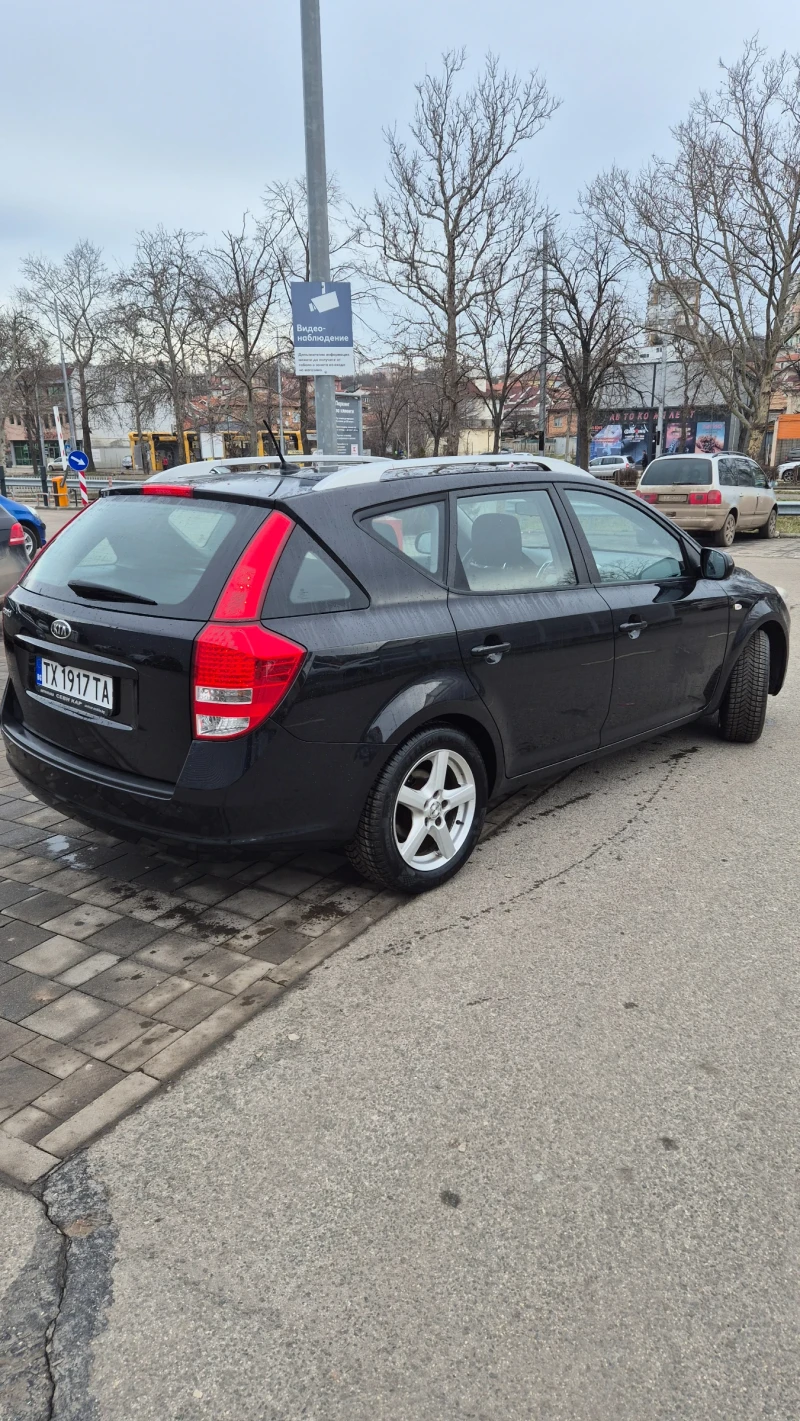 Kia Ceed 1.6 , снимка 3 - Автомобили и джипове - 53463597
