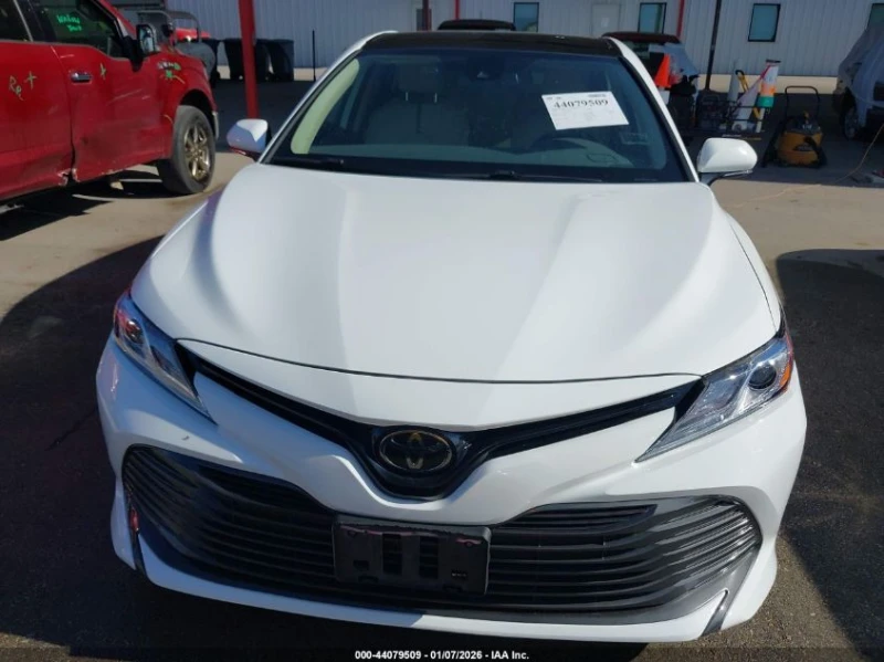 Toyota Camry 2.5l Xle, снимка 6 - Автомобили и джипове - 53597666