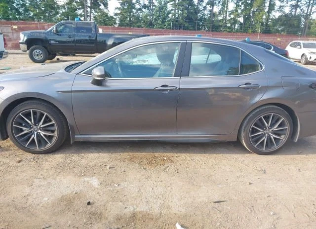 Toyota Camry SE ФИКСИРАНА ЦЕНА ДО БЪЛГАРИЯ!, снимка 8 - Автомобили и джипове - 48011560