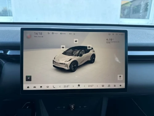 Zeekr 7X X Core, снимка 12 - Автомобили и джипове - 53210899