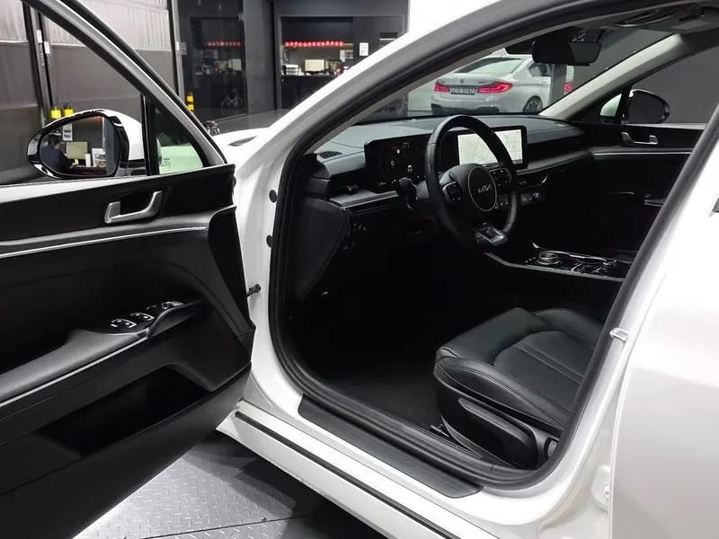 Kia K5 2.0 Prestige, снимка 10 - Автомобили и джипове - 55885621