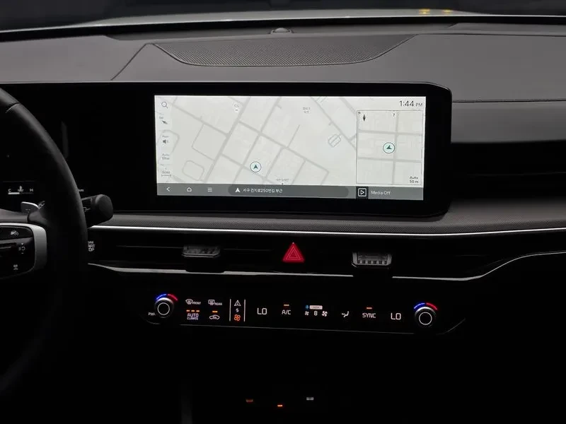 Kia K5 2.0 Prestige, снимка 14 - Автомобили и джипове - 55885621