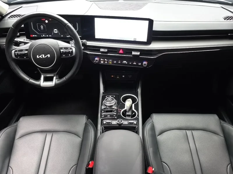 Kia K5 2.0 Prestige, снимка 7 - Автомобили и джипове - 55885621