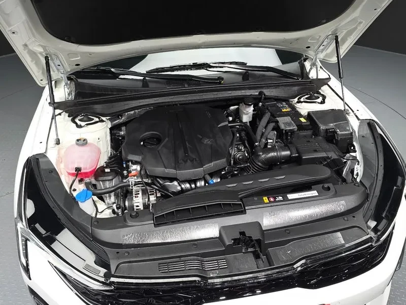 Kia K5 2.0 Prestige, снимка 6 - Автомобили и джипове - 55885621