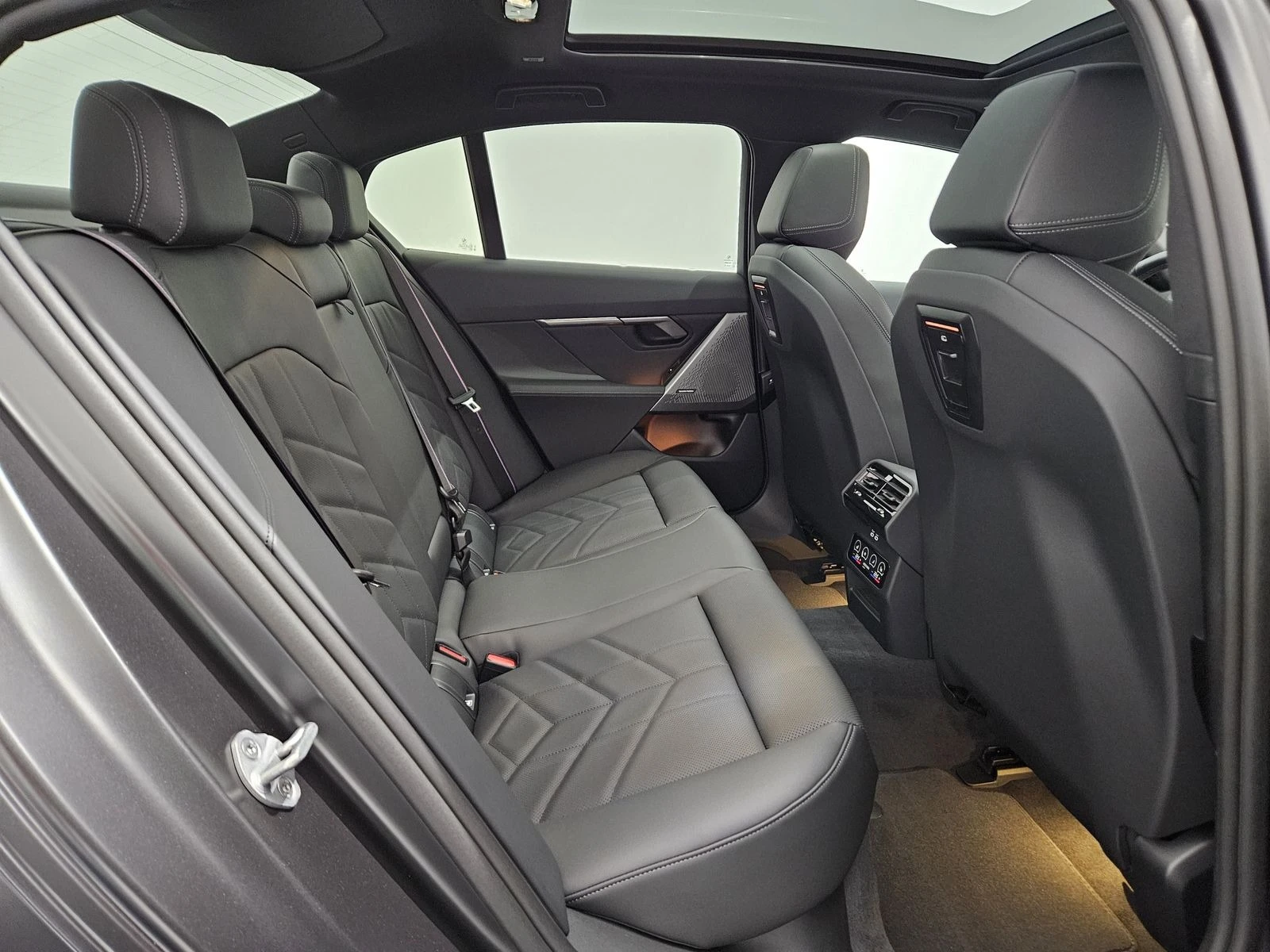 BMW i5 M60 xDrive M Sport 774PS #FrozenDeepGrey #iCar.bg | Mobile.bg   15