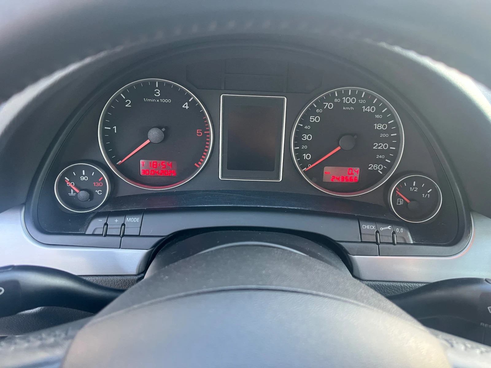 Audi A4 2.0TDI  | Mobile.bg   11