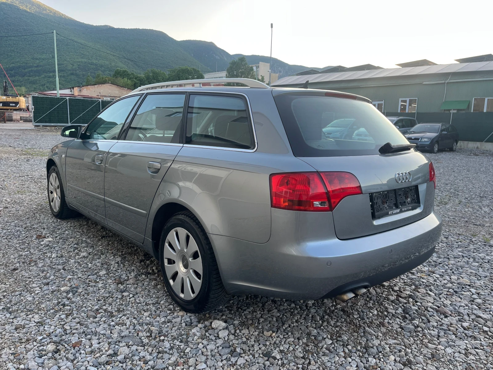 Audi A4 2.0TDI  - изображение 6