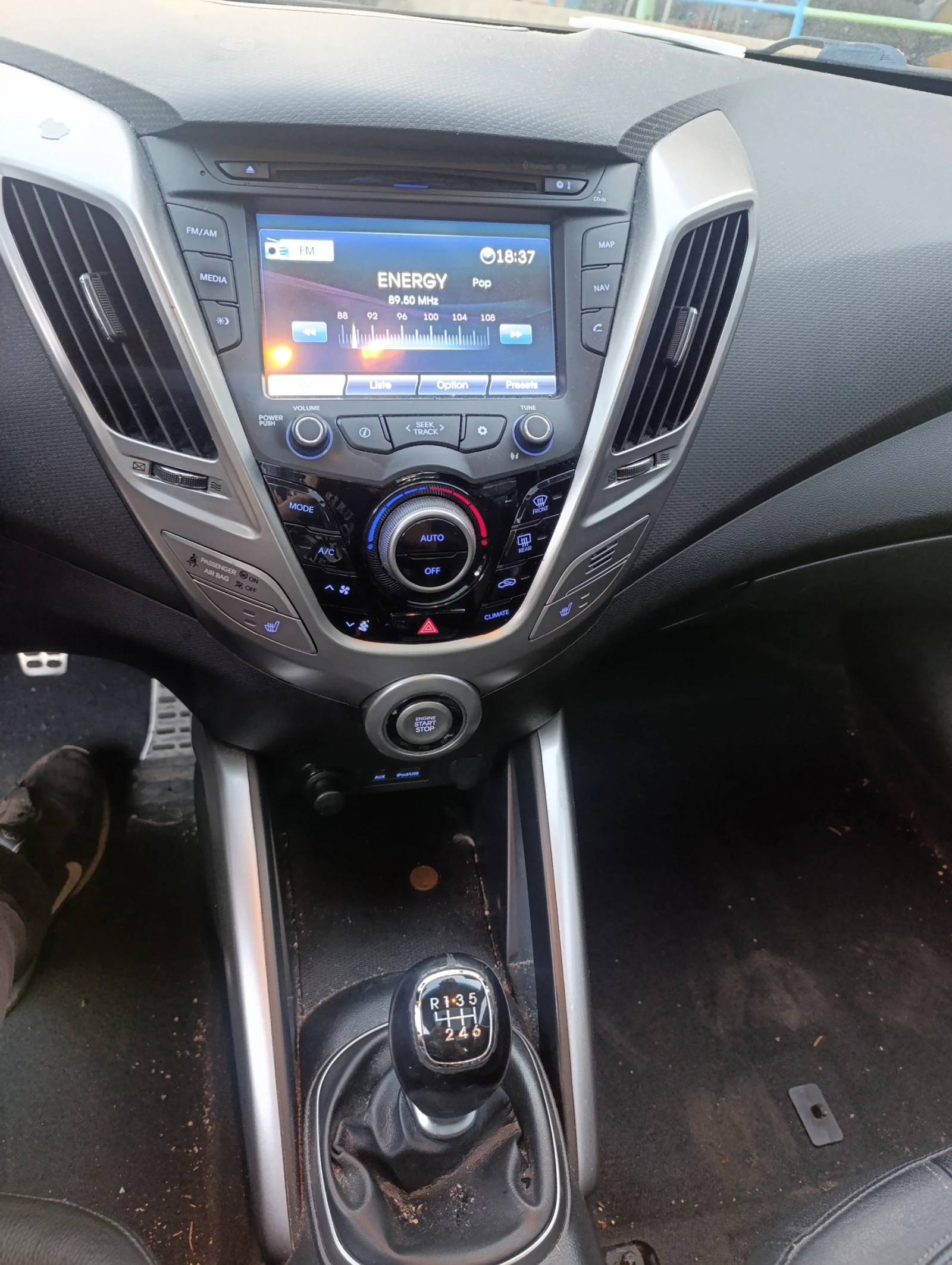 Hyundai Veloster  1.6 GDI кожа, навигация  - изображение 8