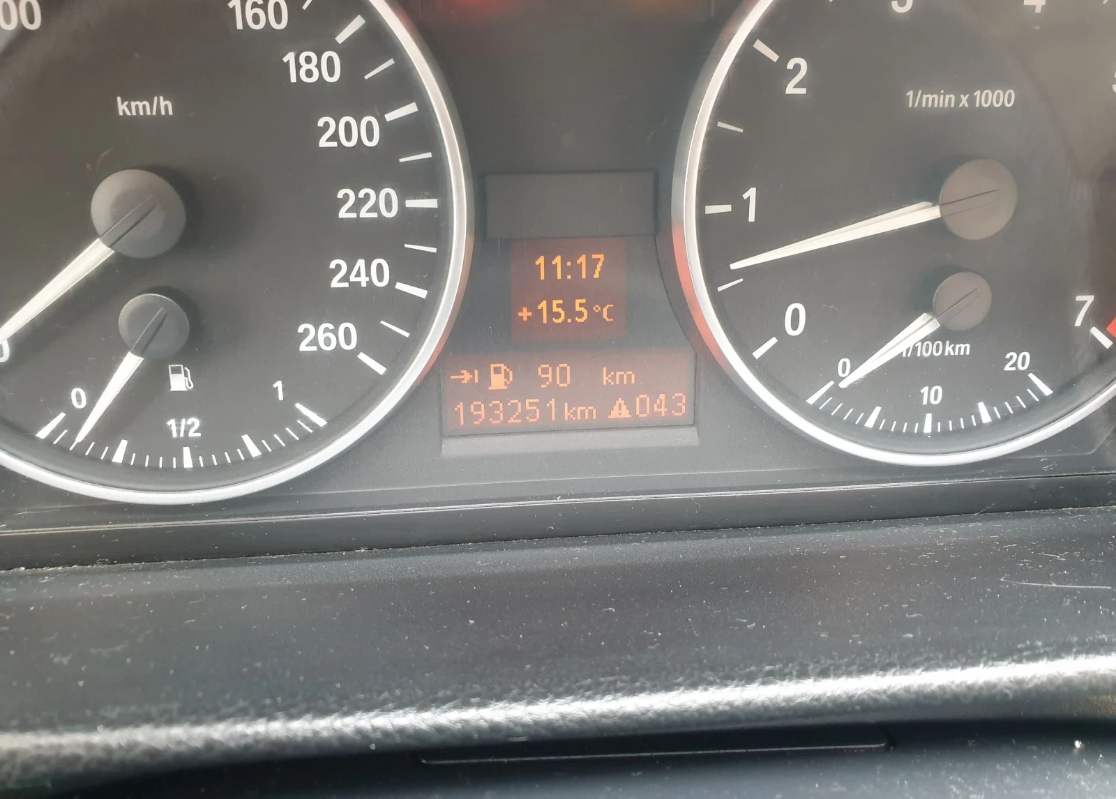 BMW 320  - изображение 7